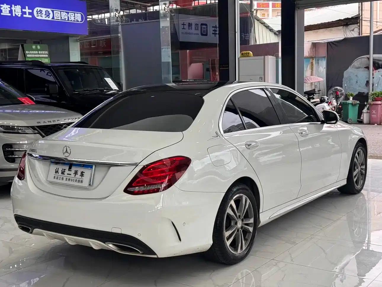 Mercedes-Benz C-Class 2015 Facelift C 200 L Sport — миниатюра 3