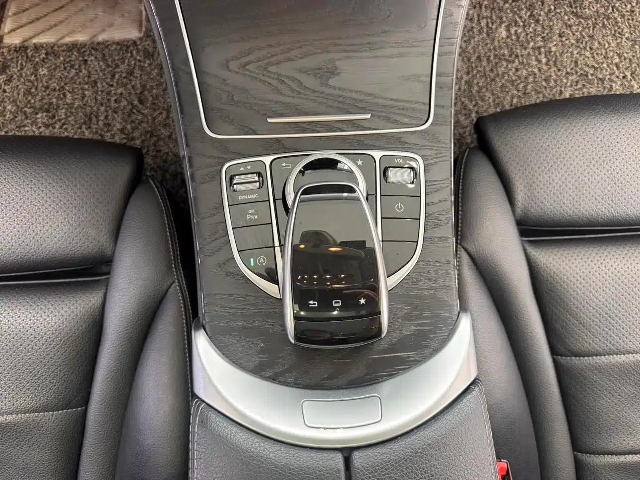 Mercedes-Benz C-Class 2015 Facelift C 200 L Sport — миниатюра 21