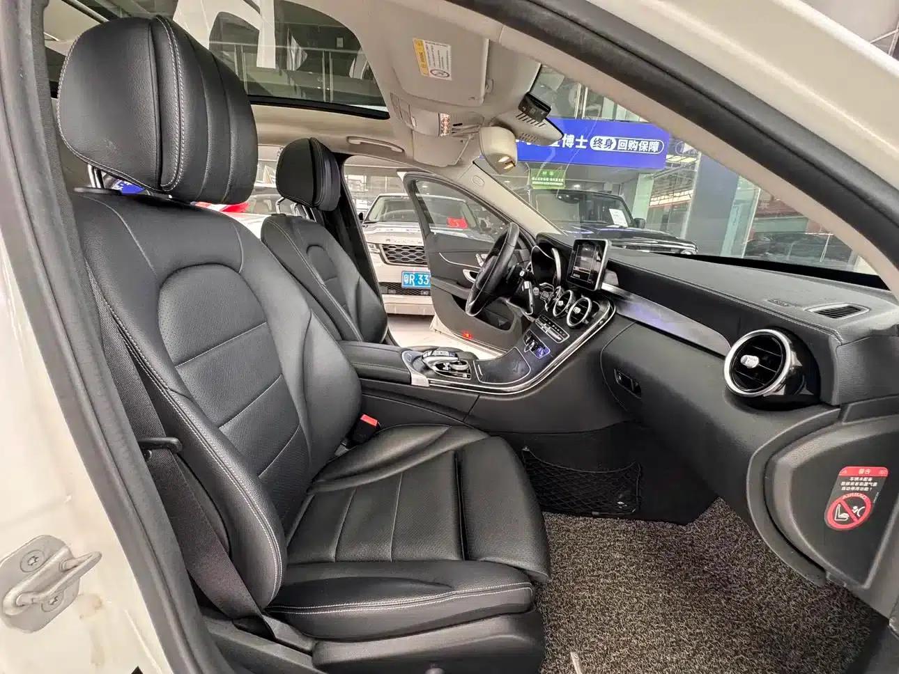Mercedes-Benz C-Class 2015 Facelift C 200 L Sport — миниатюра 23