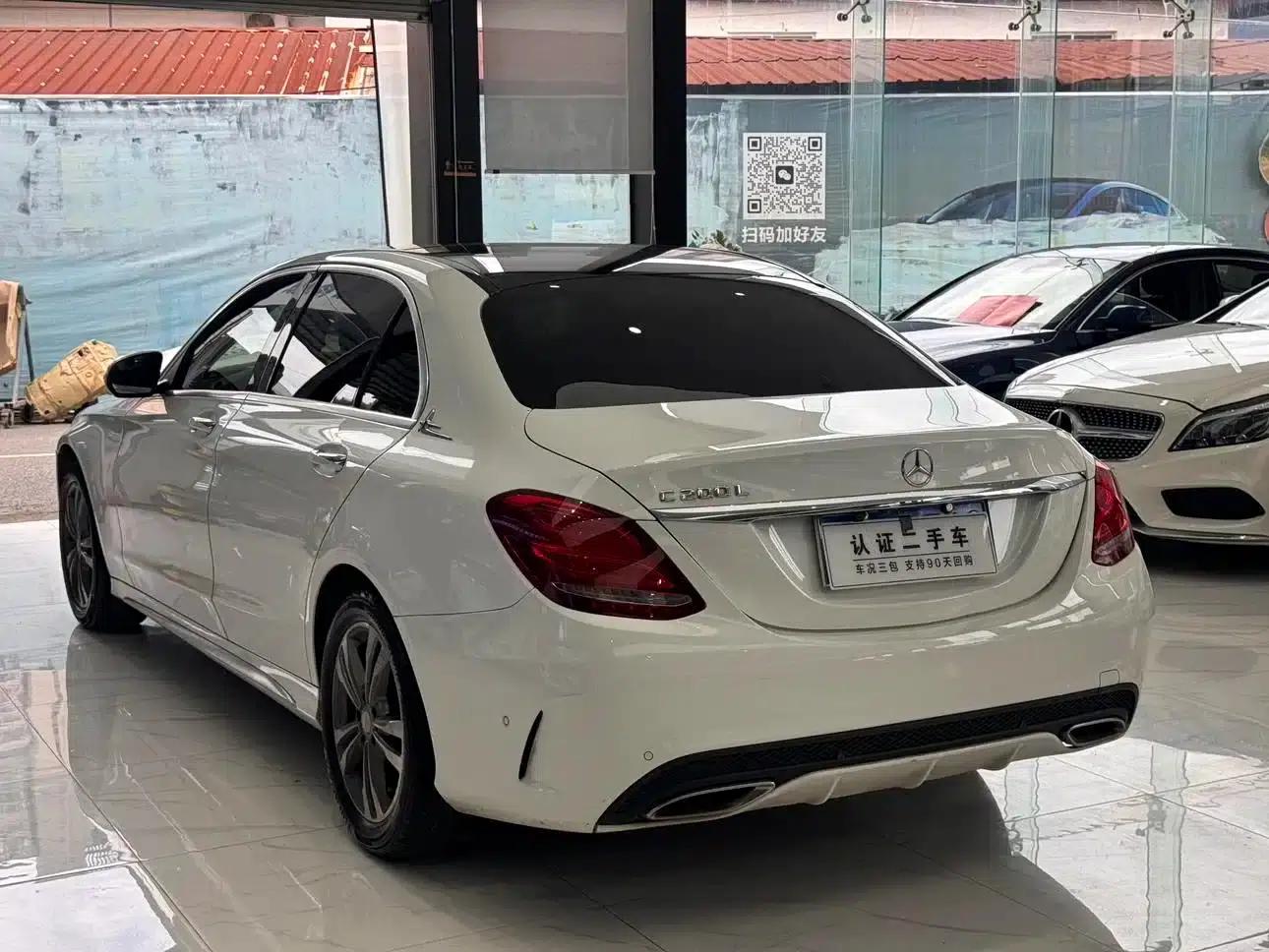 Mercedes-Benz C-Class 2015 Facelift C 200 L Sport — миниатюра 4