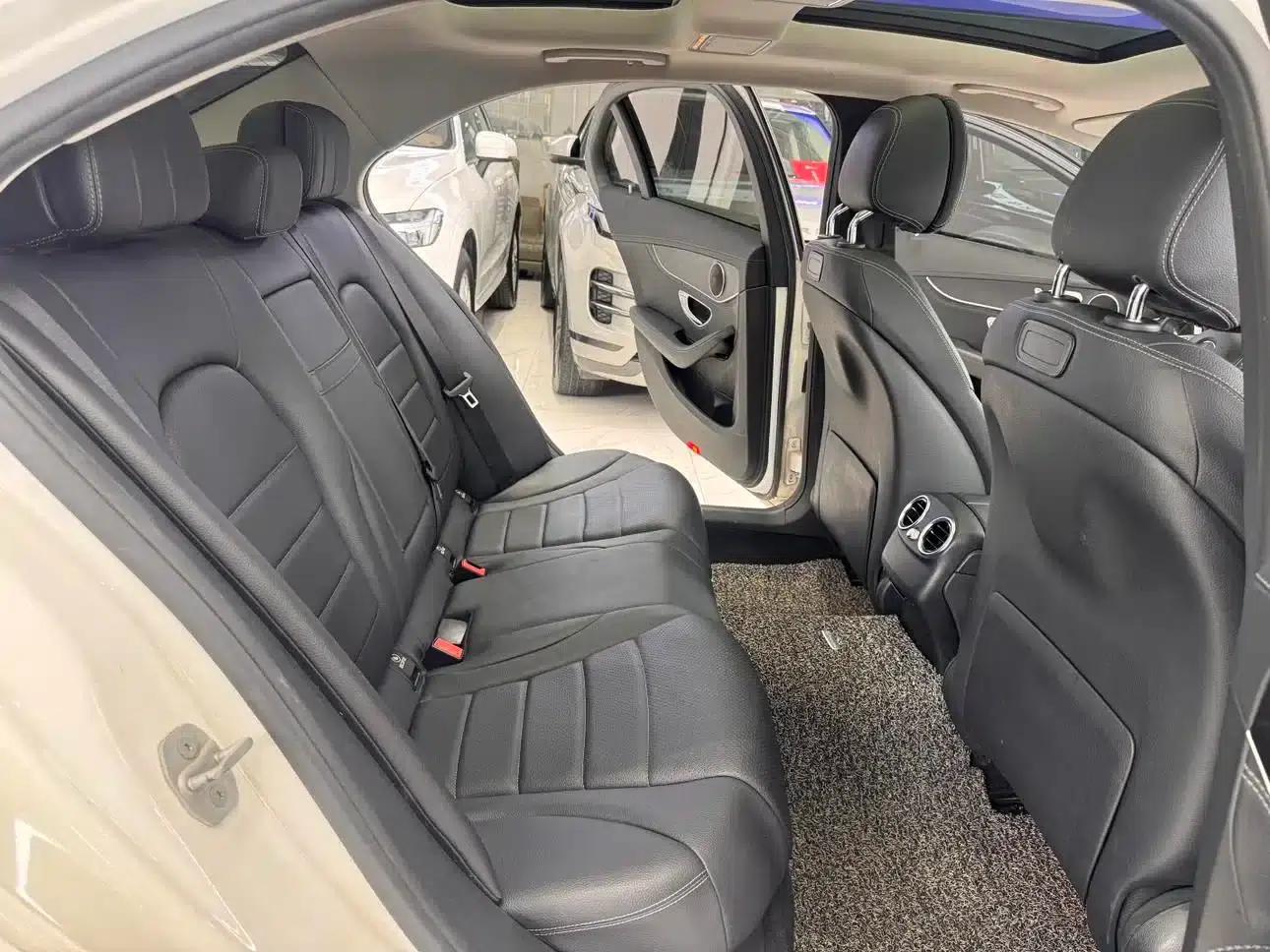 Mercedes-Benz C-Class 2015 Facelift C 200 L Sport — миниатюра 10
