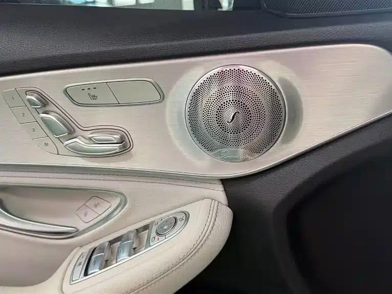 2018 Mercedes-Benz C-Class C 300 Sport Edition — миниатюра 13