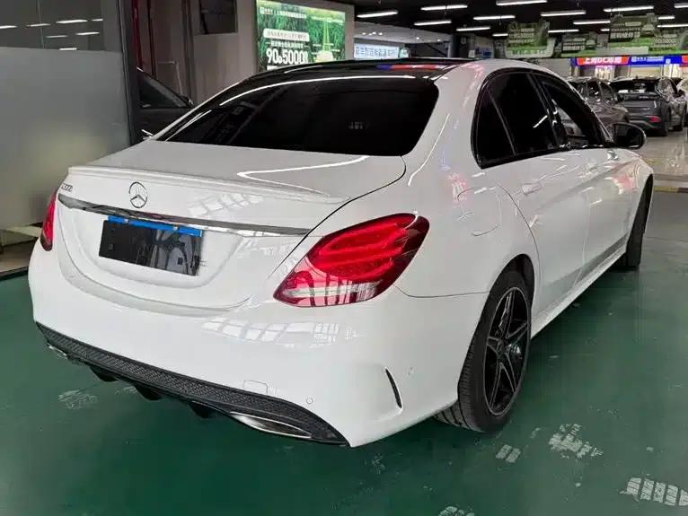 2018 Mercedes-Benz C-Class C 300 Sport Edition — миниатюра 16
