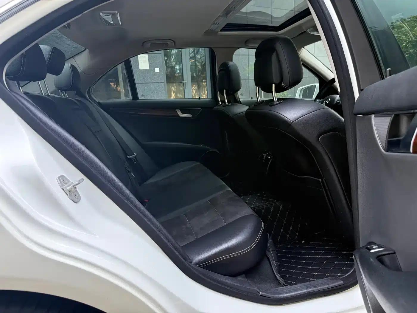 2013 Mercedes-Benz C-Class C 260 Elegance Grand Edition — миниатюра 13