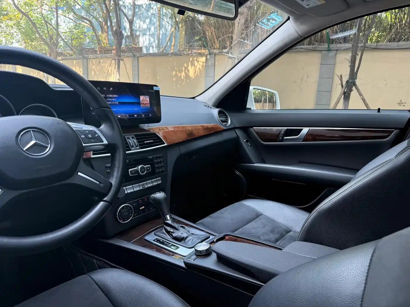 2013 Mercedes-Benz C-Class C 260 Elegance Grand Edition — миниатюра 14