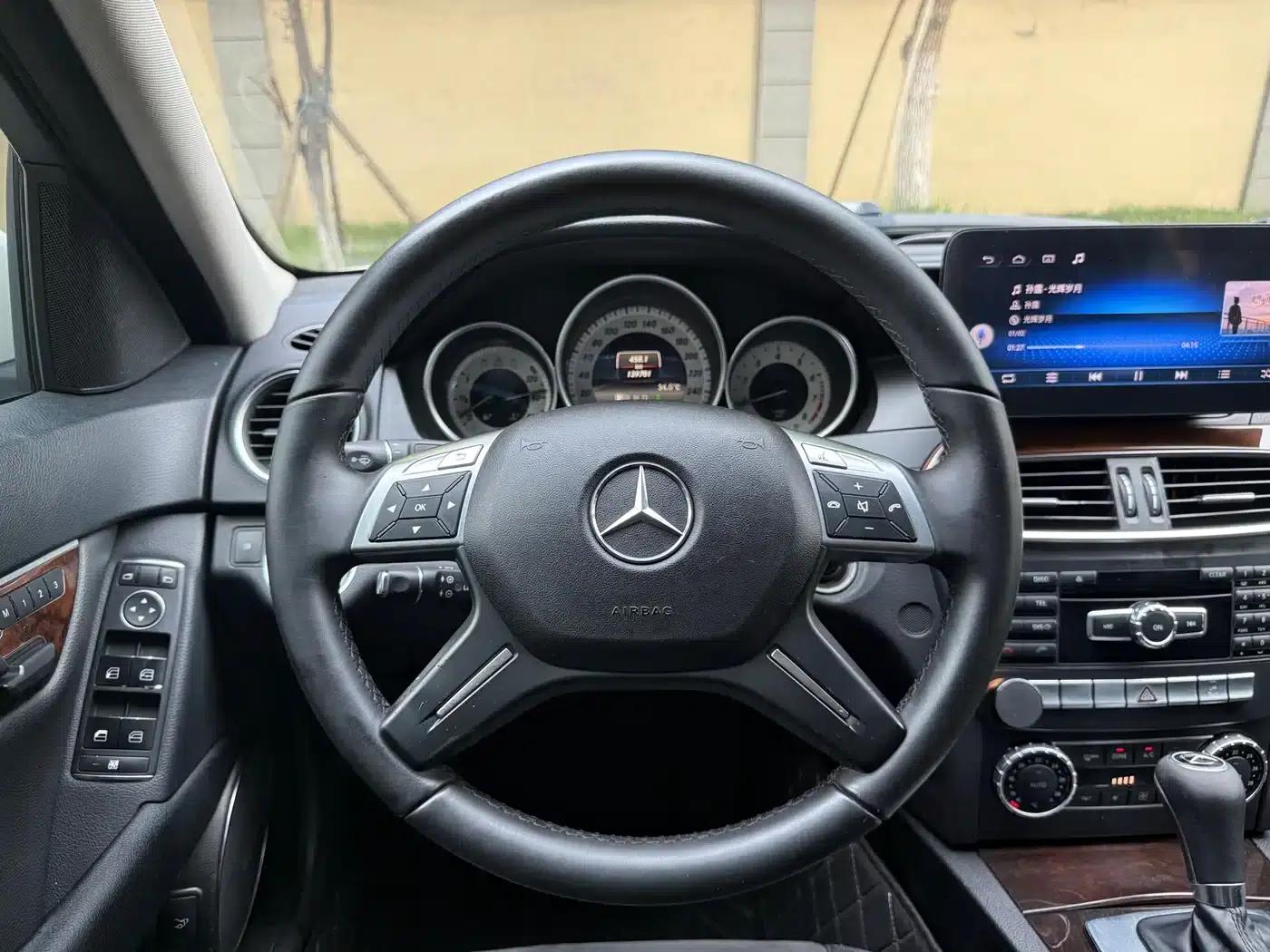 2013 Mercedes-Benz C-Class C 260 Elegance Grand Edition — миниатюра 18