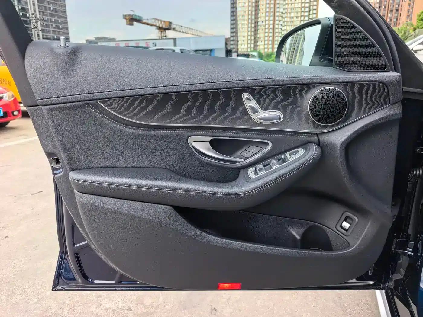 2015 Mercedes-Benz C-Class Facelift C 180 L Sport — миниатюра 11