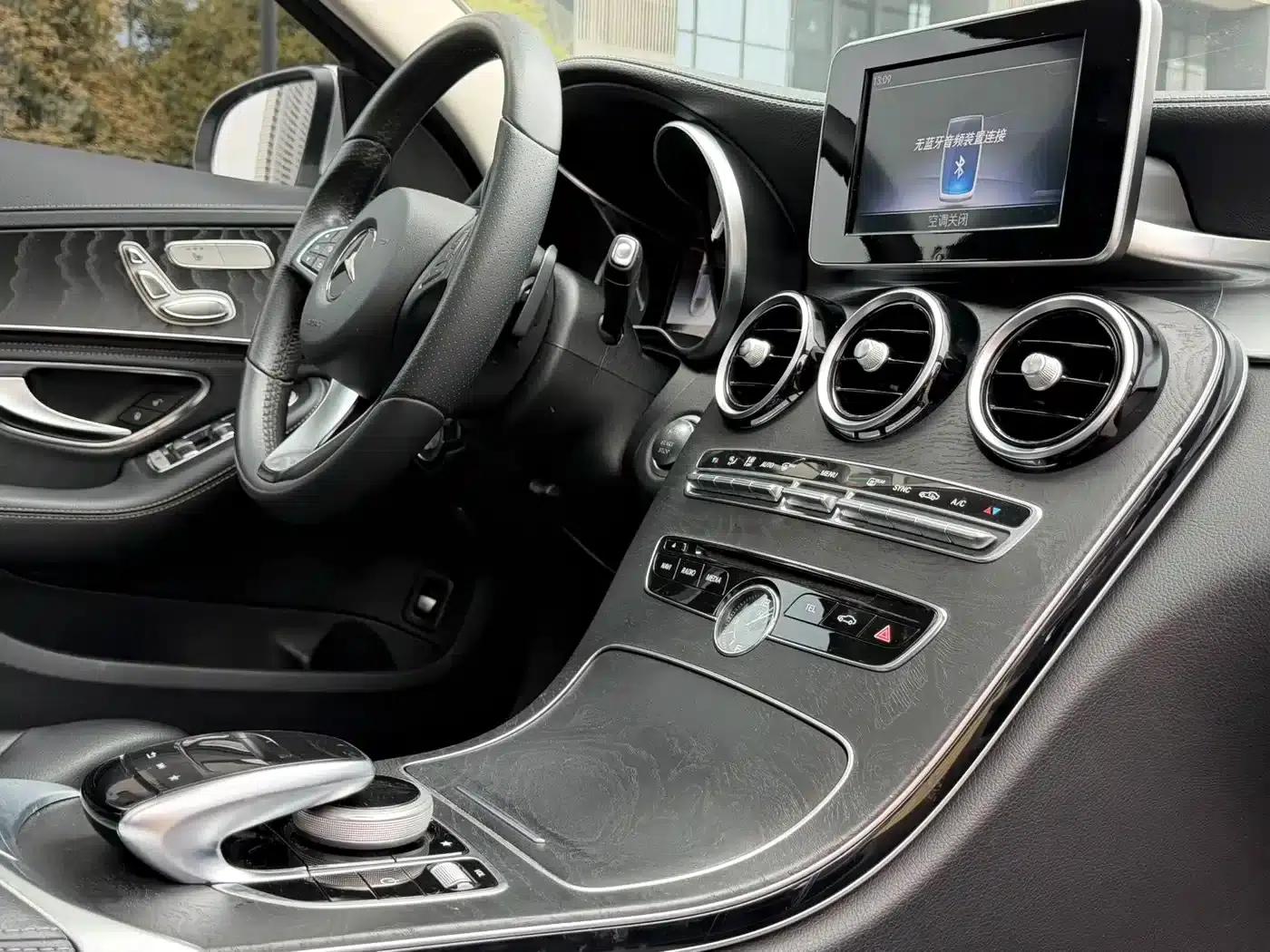2018 Mercedes-Benz C-Class C 200 L Sport Edition — миниатюра 16