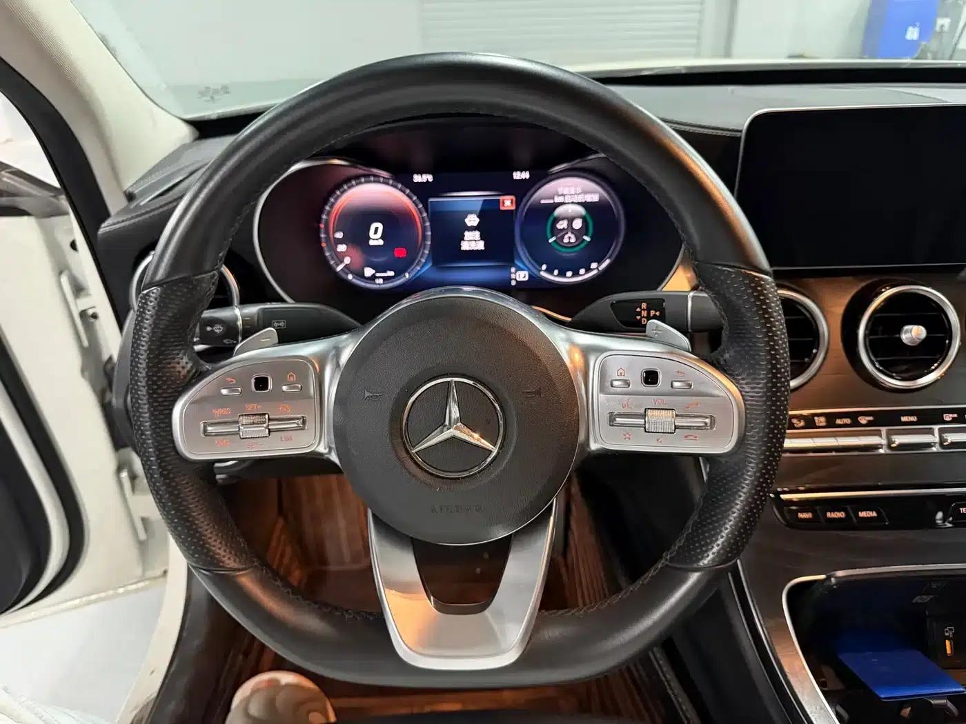2020 Mercedes-Benz C-Class C 260 L Sport Edition — миниатюра 10