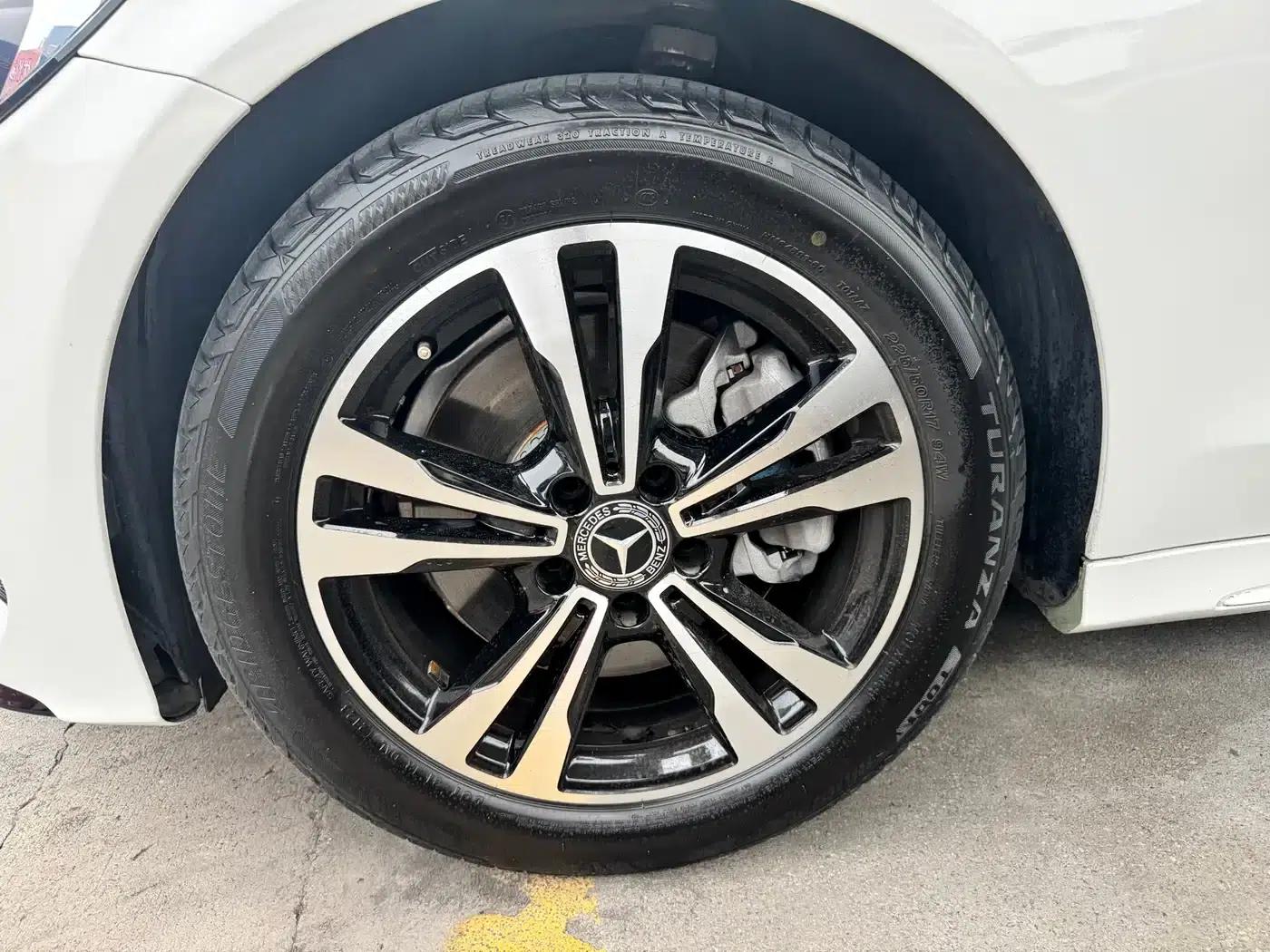 2018 Mercedes-Benz C-Class C 200 Sport Edition — миниатюра 3