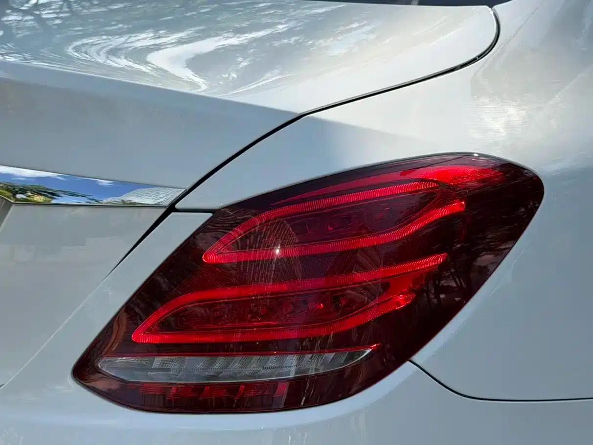 2015 Mercedes-Benz C-Class C 200 L — миниатюра 16