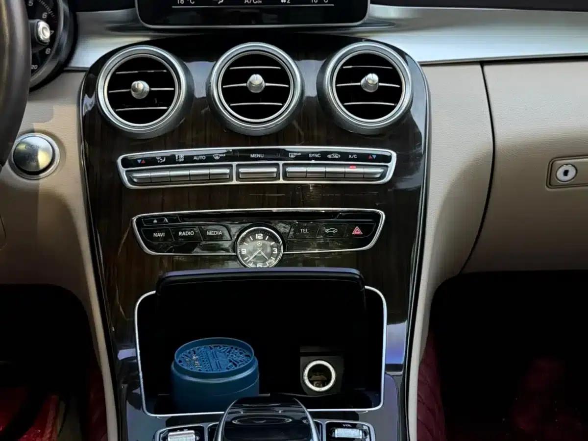 2015 Mercedes-Benz C-Class C 200 L — миниатюра 20