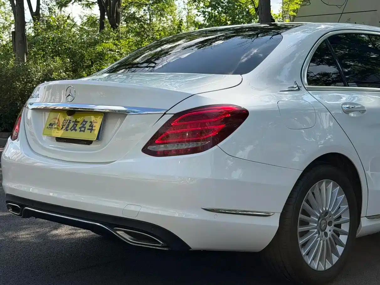 2015 Mercedes-Benz C-Class C 200 L — миниатюра 8