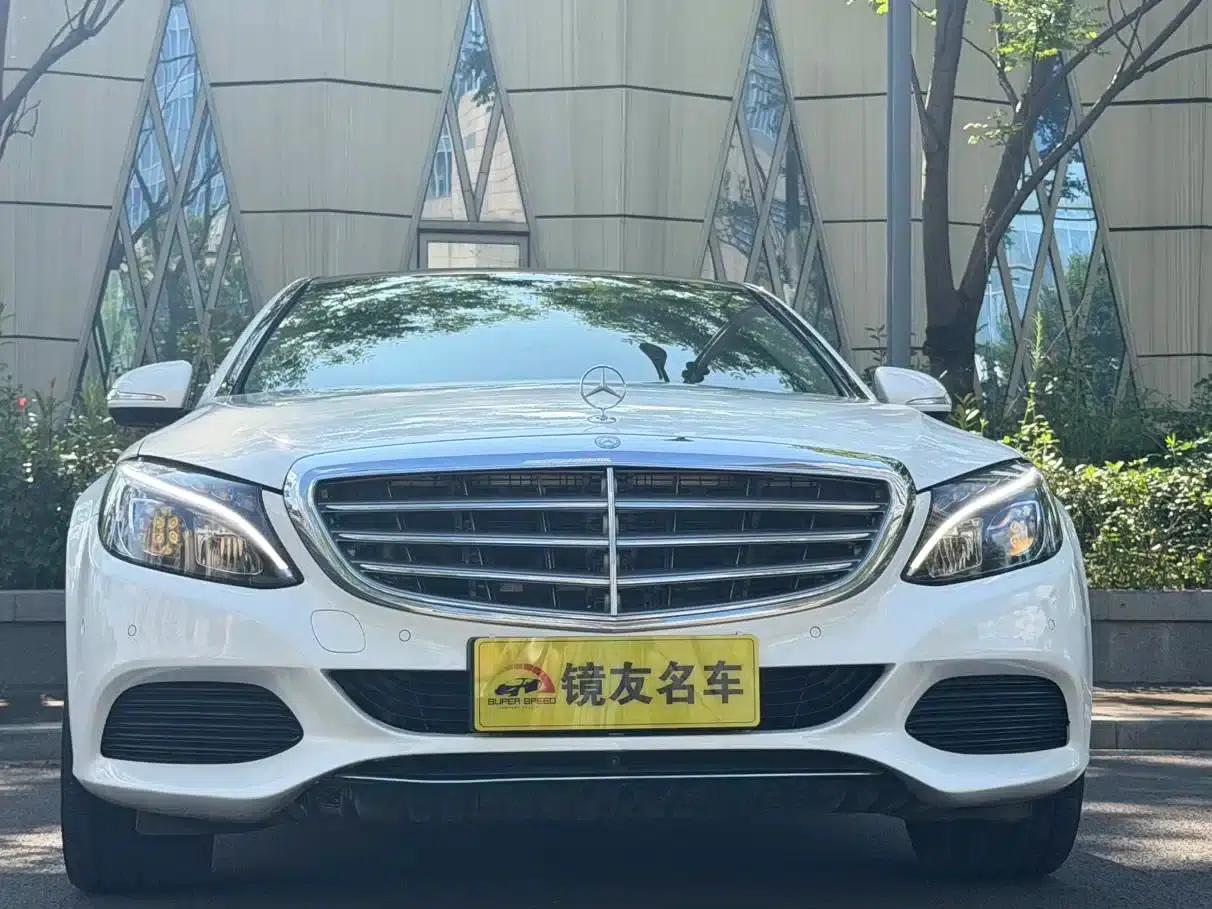 2015 Mercedes-Benz C-Class C 200 L — миниатюра 10