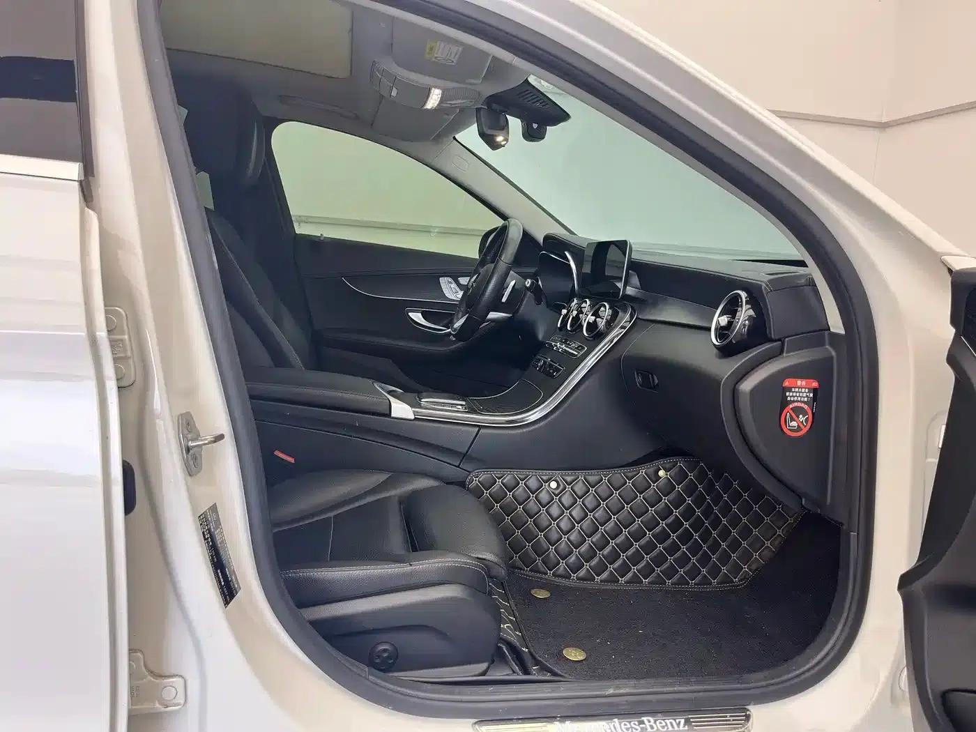 2021 Mercedes-Benz C-Class C 260 L Sport Edition — миниатюра 17