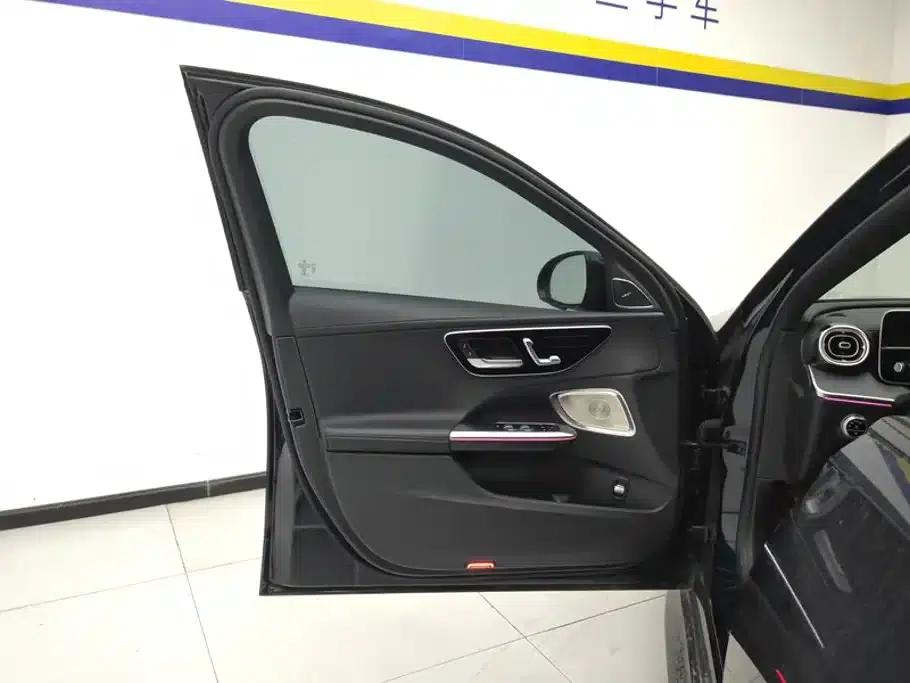 Mercedes-Benz C-Class 2023 Facelift C 260 L Sport Night Edition — миниатюра 7