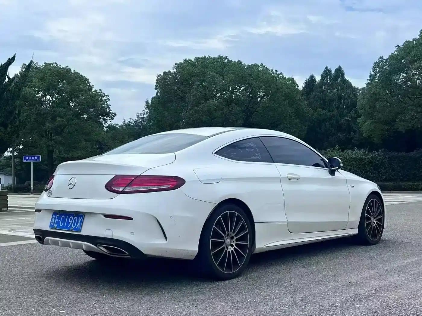 Imported Mercedes-Benz C-Class 2016 C 300 Coupe — миниатюра 7