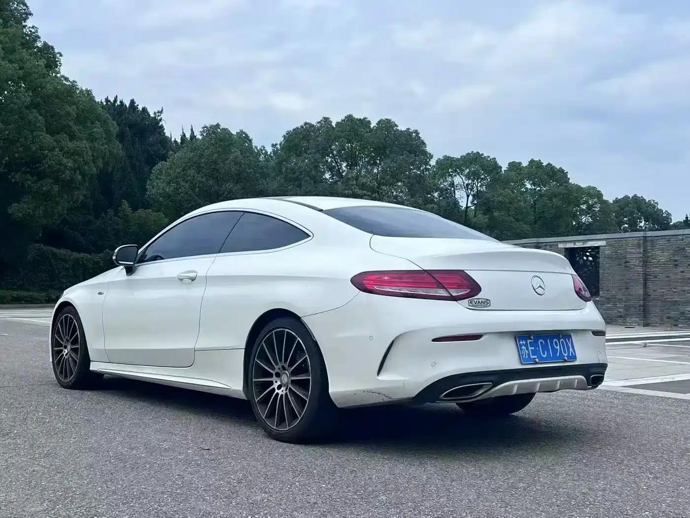 Imported Mercedes-Benz C-Class 2016 C 300 Coupe — миниатюра 9