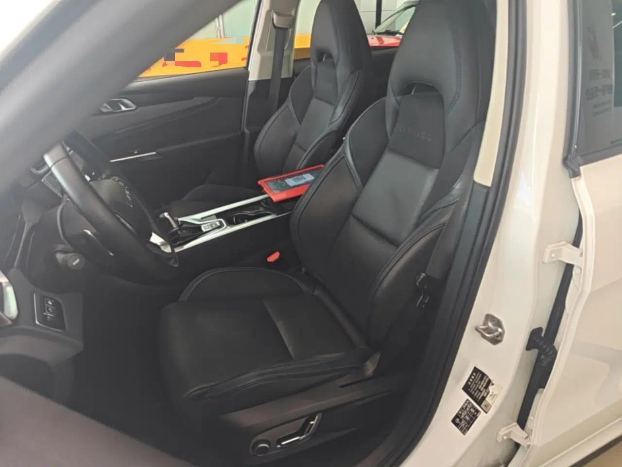 Lynk & Co 01 EM-P 2019 1.5T PHEV JingPro National VI — миниатюра 22