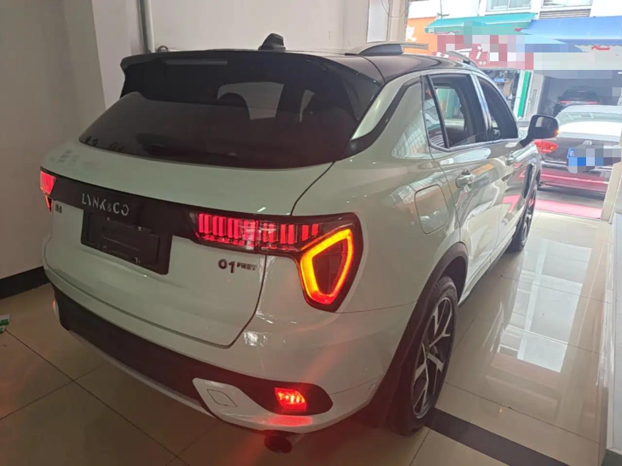 Lynk & Co 01 EM-P 2019 1.5T PHEV JingPro National VI — миниатюра 6