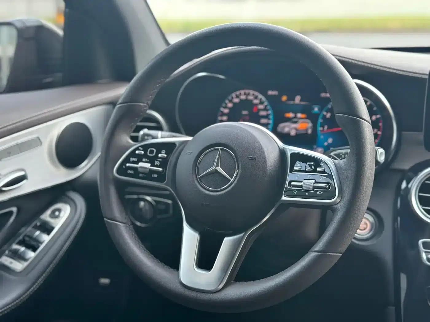 2021 Mercedes-Benz GLC 260 L 4MATIC Luxury — миниатюра 11