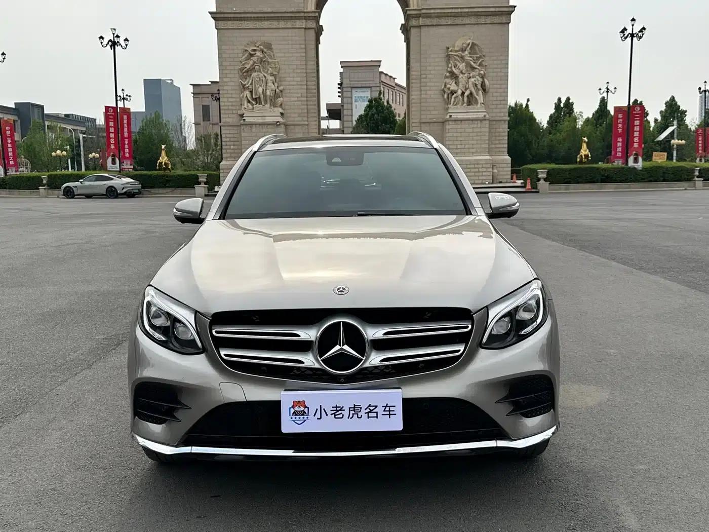 2019 Mercedes-Benz GLC 300 L 4MATIC Dynamic — миниатюра 2