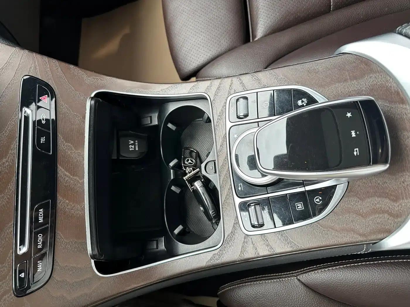 2019 Mercedes-Benz GLC 300 L 4MATIC Dynamic — миниатюра 11