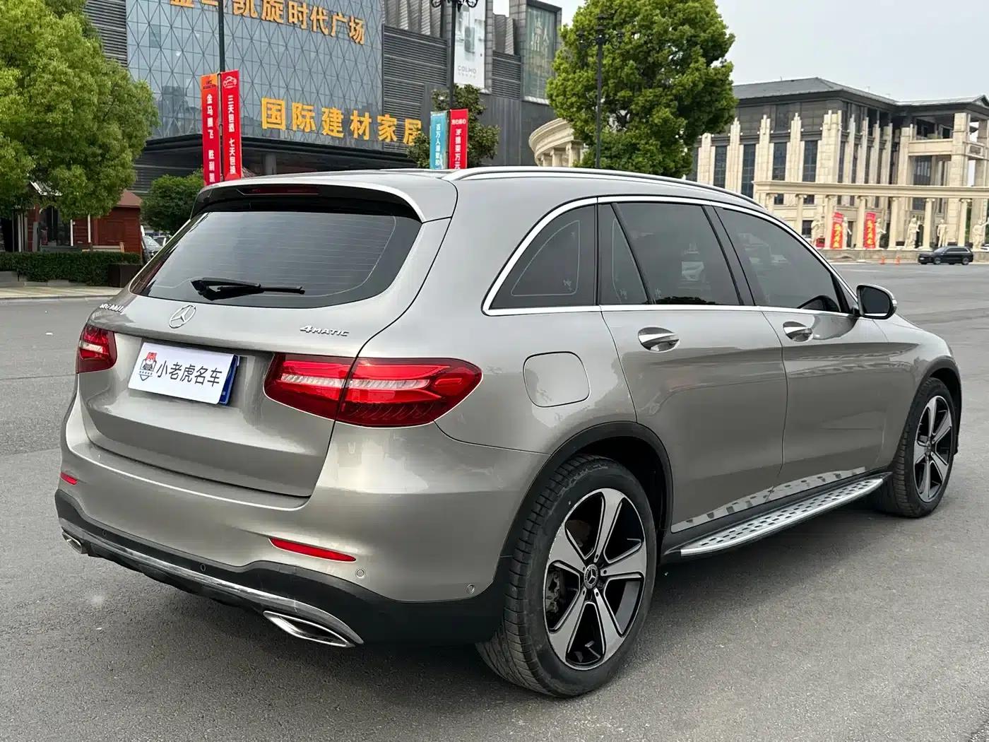 2019 Mercedes-Benz GLC 300 L 4MATIC Dynamic — миниатюра 3