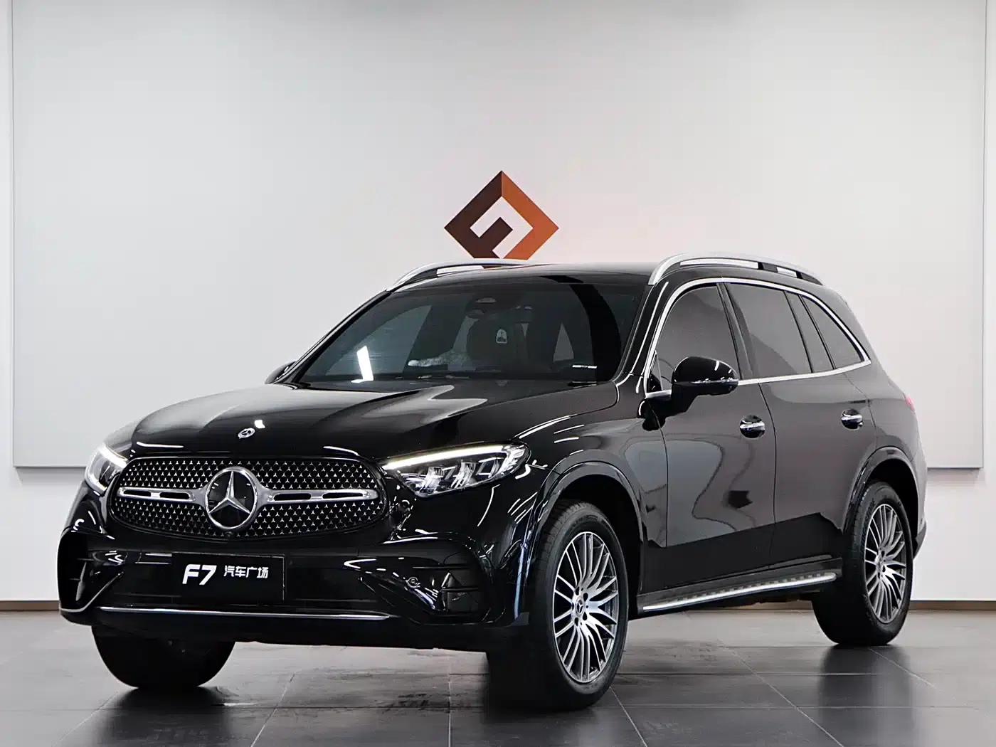 2024 Mercedes-Benz GLC 300 L 4MATIC Dynamic 5-seater — миниатюра 1