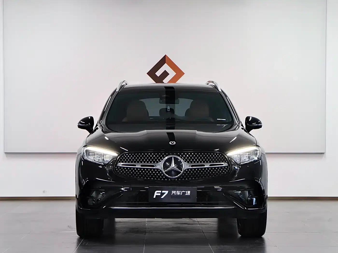 2024 Mercedes-Benz GLC 300 L 4MATIC Dynamic 5-seater — миниатюра 2