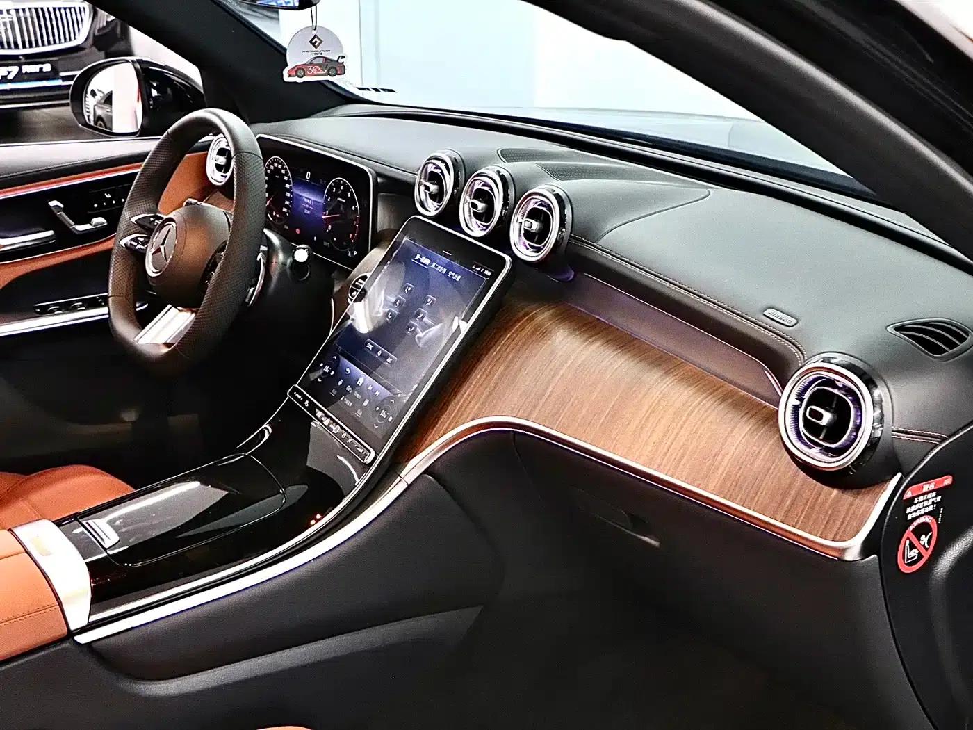 2024 Mercedes-Benz GLC 300 L 4MATIC Dynamic 5-seater — миниатюра 15