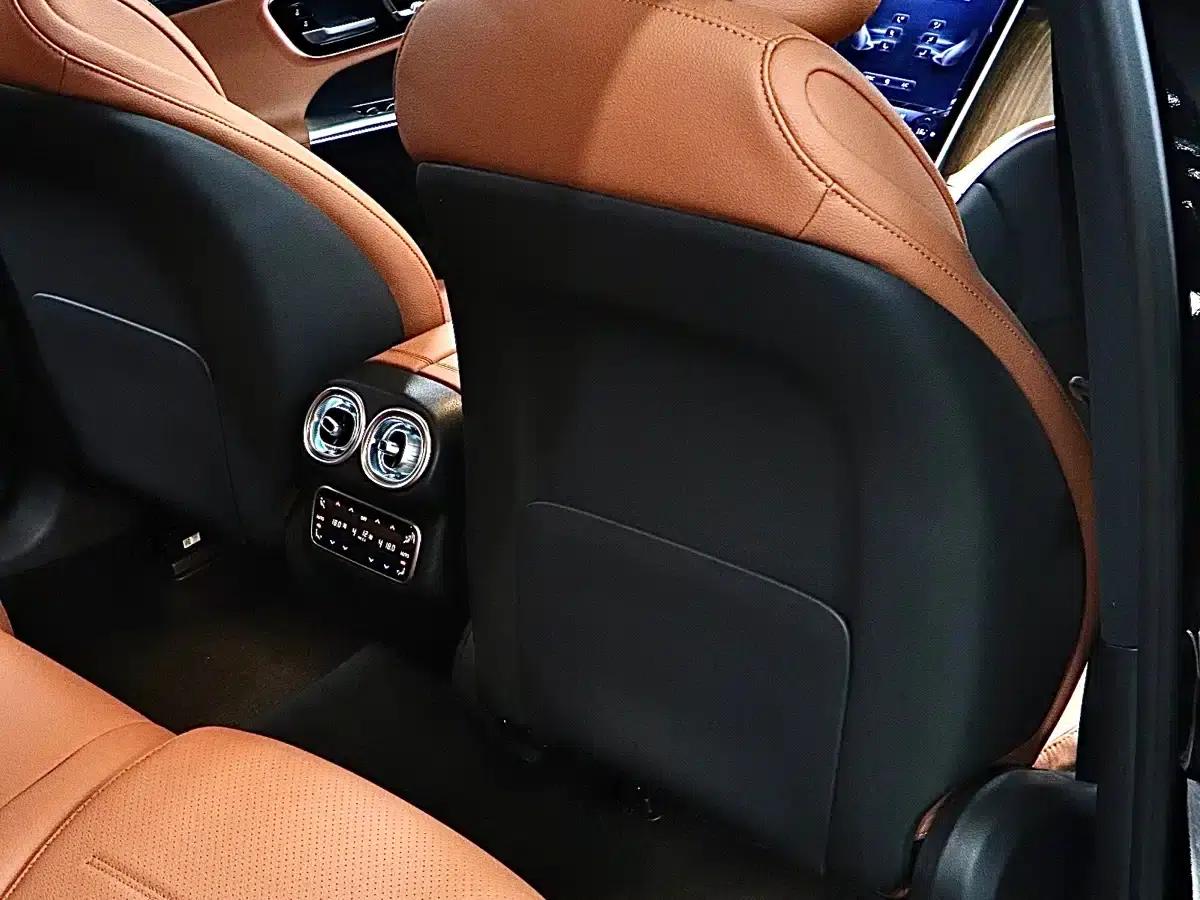 2024 Mercedes-Benz GLC 300 L 4MATIC Dynamic 5-seater — миниатюра 17