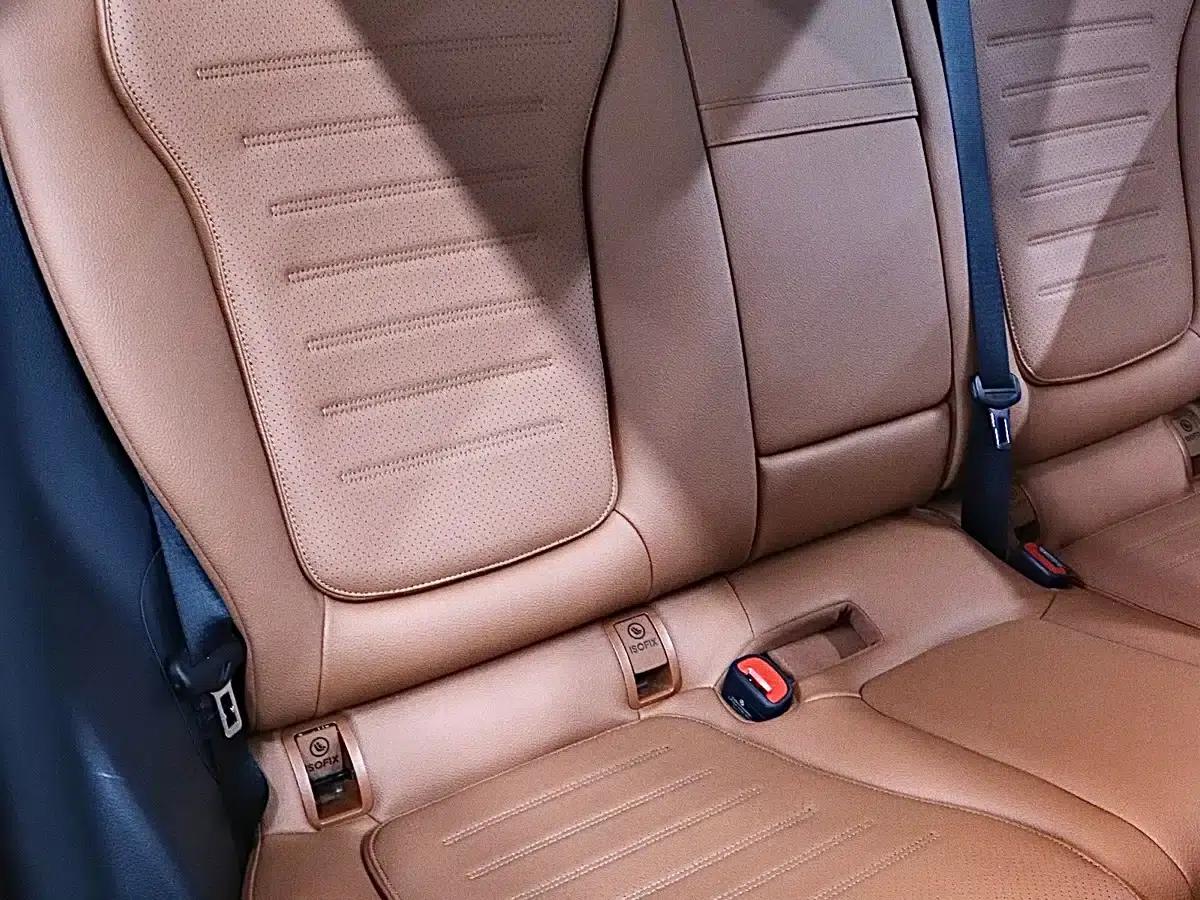 2024 Mercedes-Benz GLC 300 L 4MATIC Dynamic 5-seater — миниатюра 18
