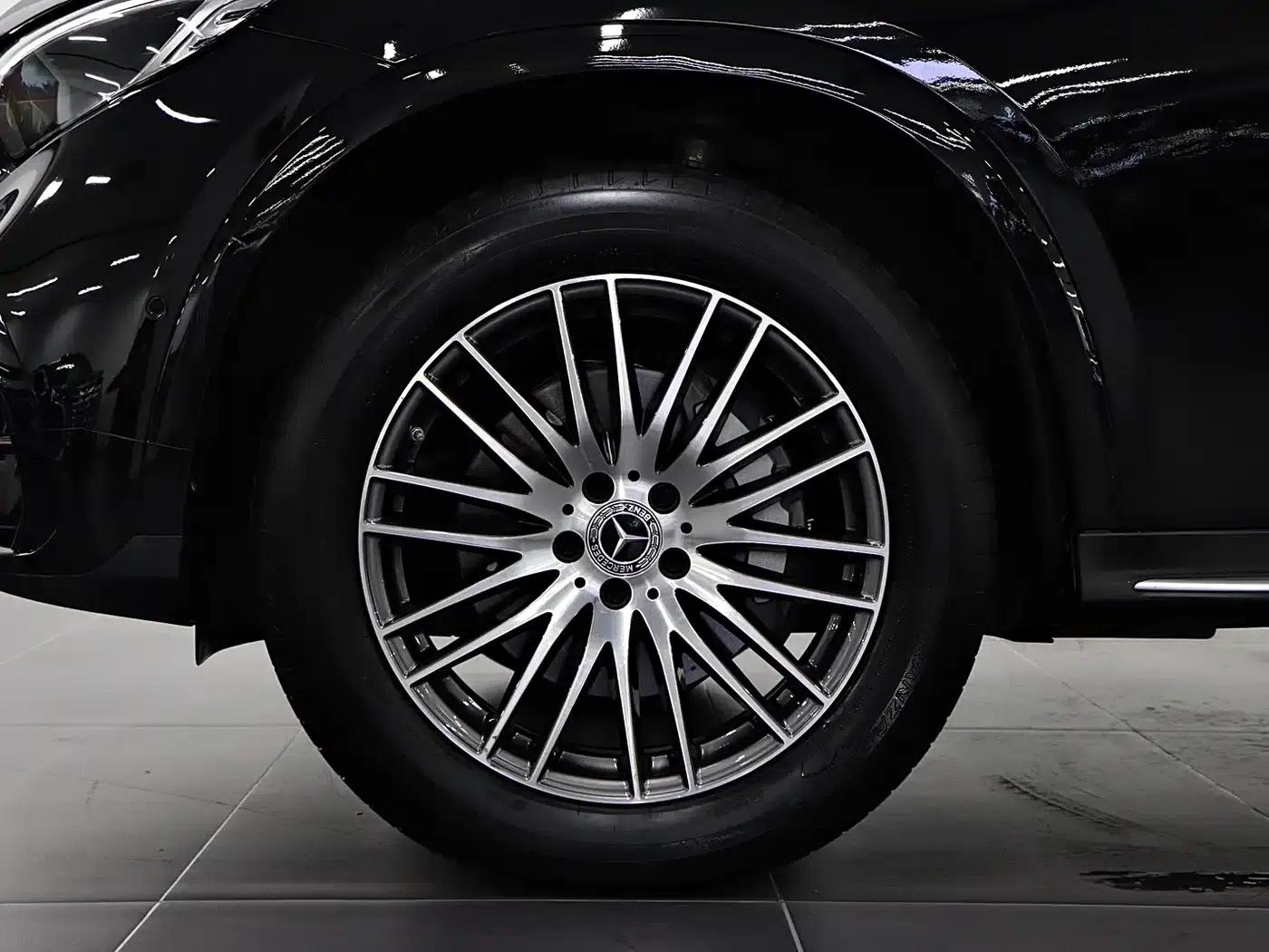 2024 Mercedes-Benz GLC 300 L 4MATIC Dynamic 5-seater — миниатюра 8