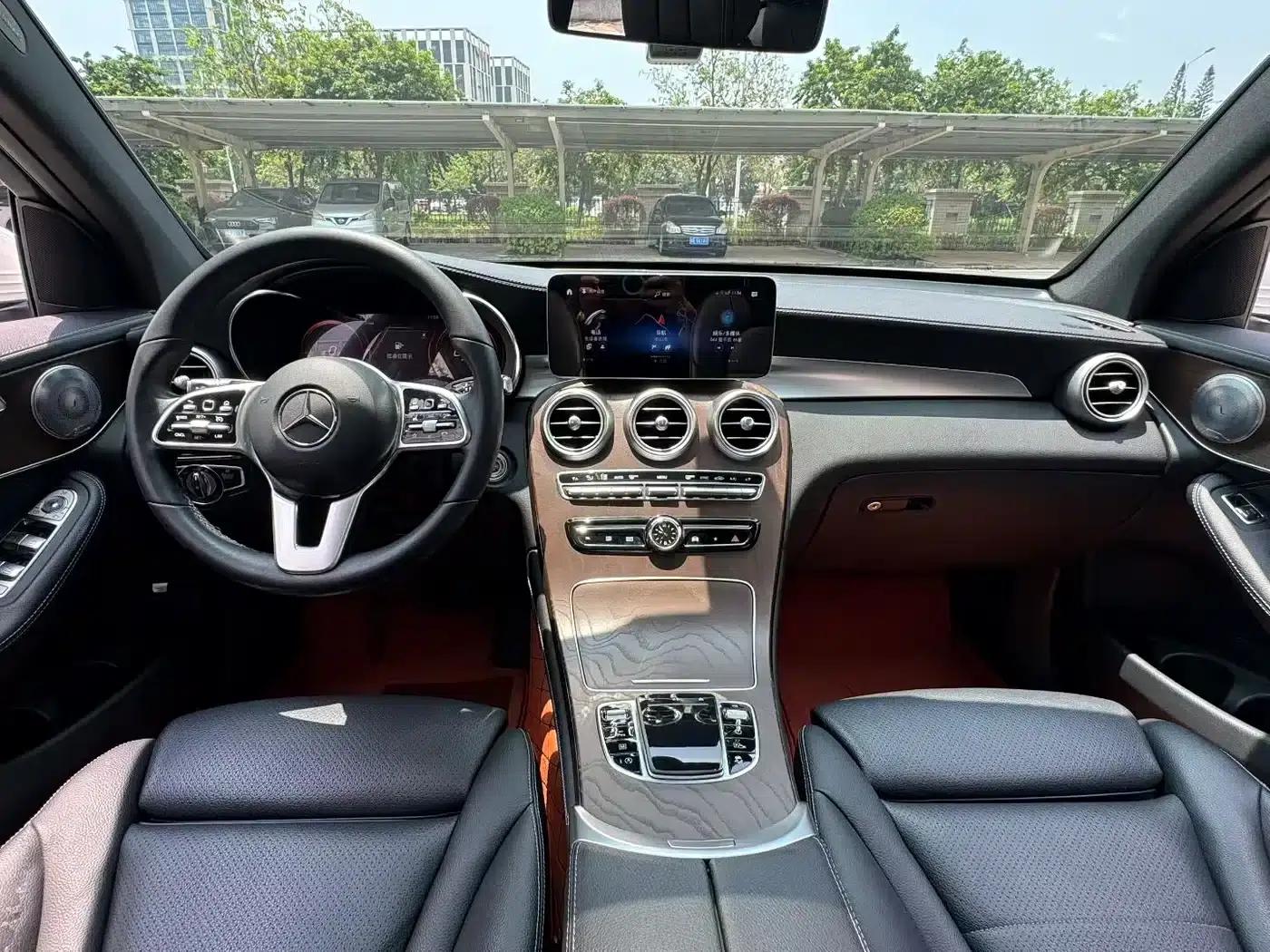 2020 Mercedes-Benz GLC 260 L 4MATIC Luxury — миниатюра 7