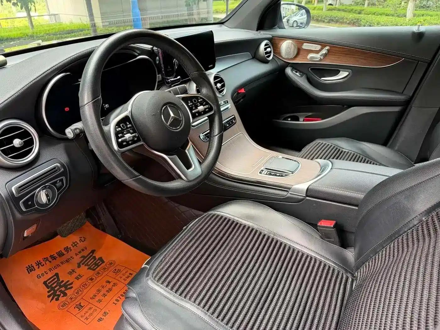 2021 Mercedes-Benz GLC 300 L 4MATIC Luxury — миниатюра 4