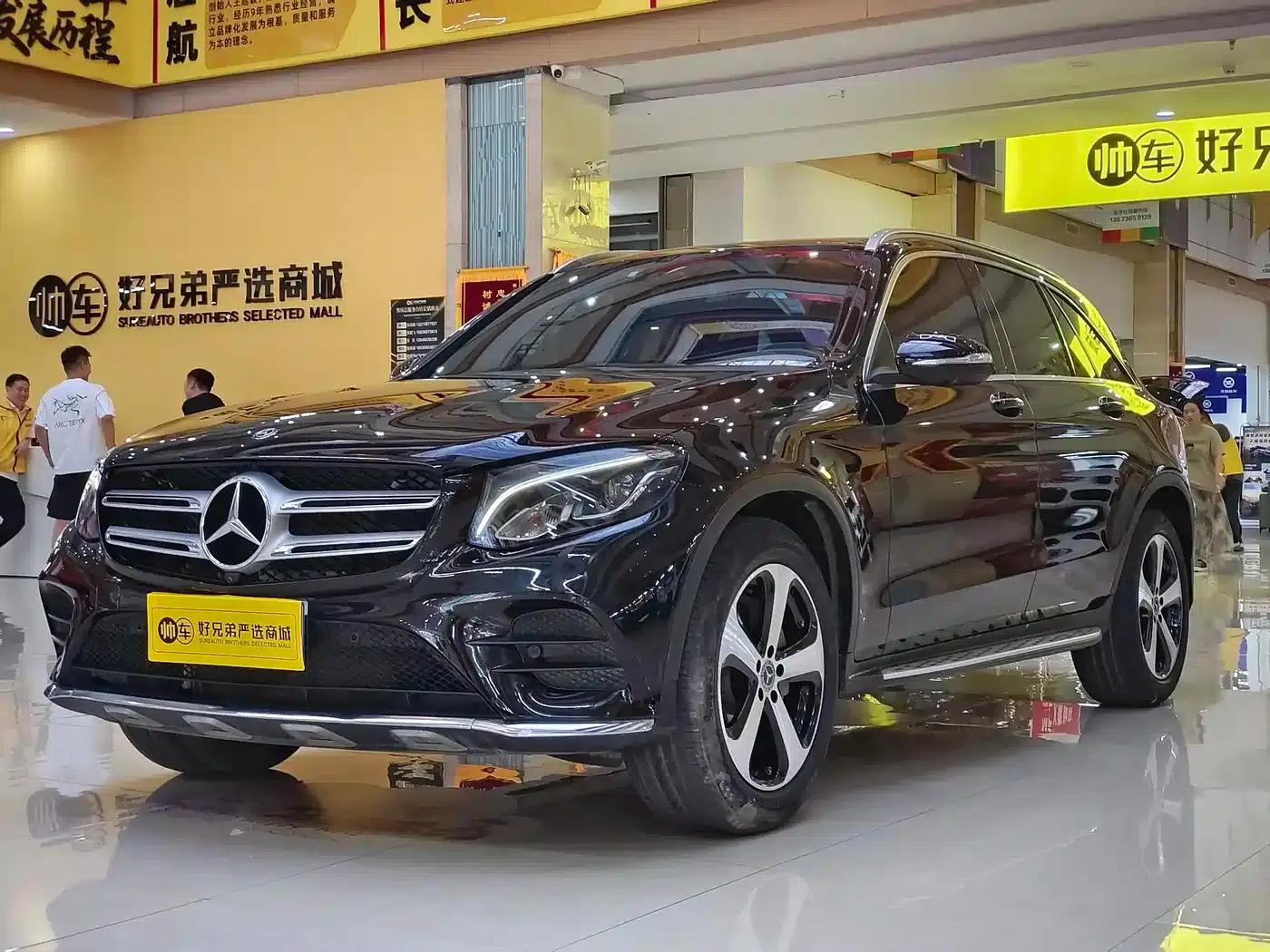 Mercedes-Benz GLC 2019 GLC 260 4MATIC Luxury — миниатюра 1
