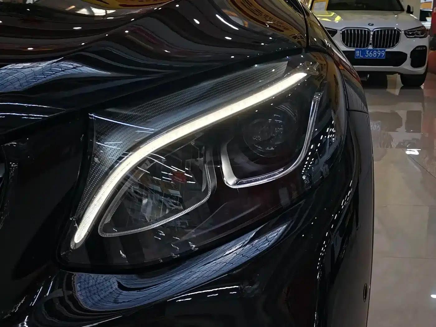 Mercedes-Benz GLC 2019 GLC 260 4MATIC Luxury — миниатюра 11