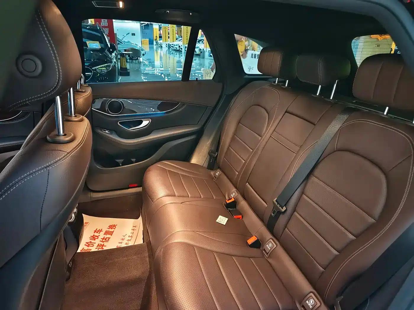 Mercedes-Benz GLC 2019 GLC 260 4MATIC Luxury — миниатюра 5