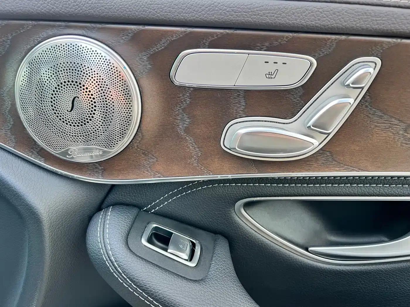 2020 Mercedes-Benz GLC 260 L 4MATIC Luxury — миниатюра 17