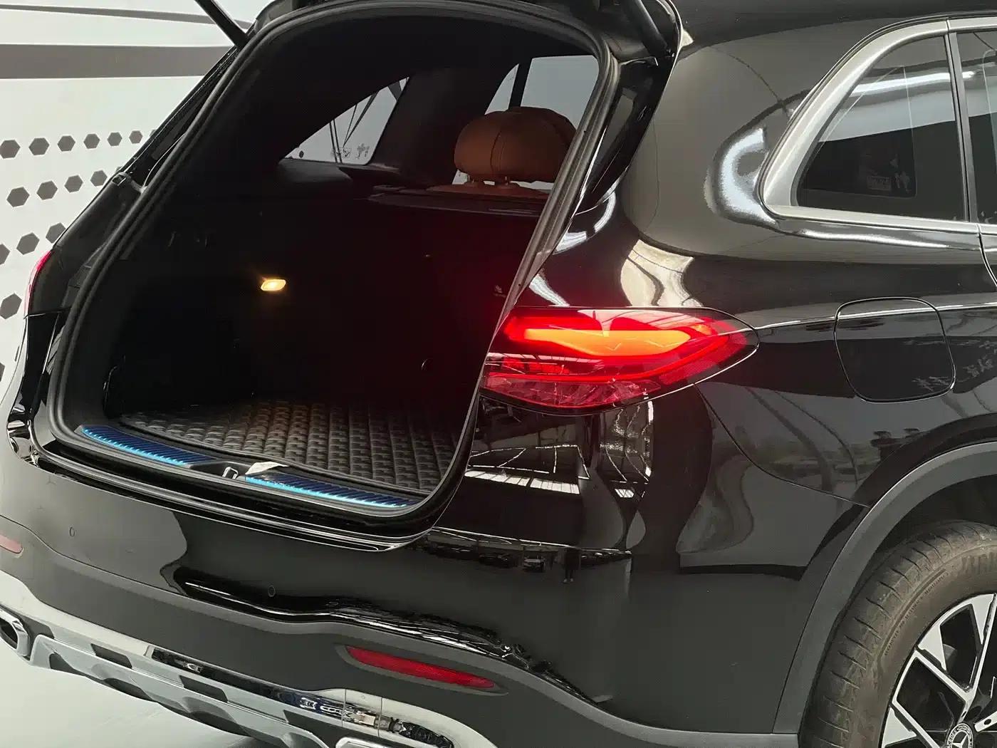 2023 Mercedes-Benz GLC 260 L 4MATIC Dynamic 5-seater — миниатюра 5