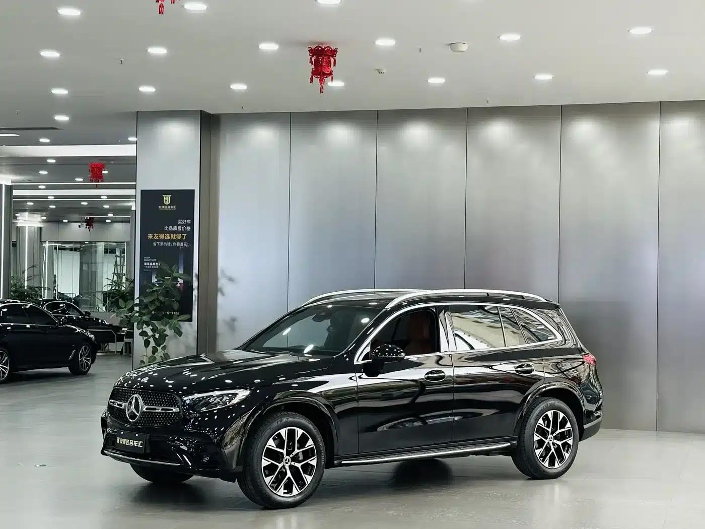 2023 Mercedes-Benz GLC 260 L 4MATIC Luxury 5-seater — миниатюра 1