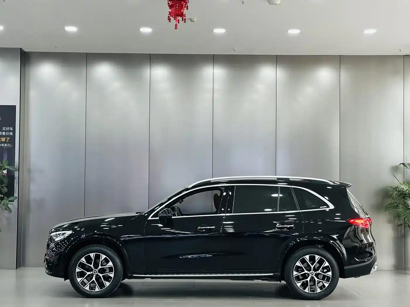 2023 Mercedes-Benz GLC 260 L 4MATIC Luxury 5-seater — миниатюра 9