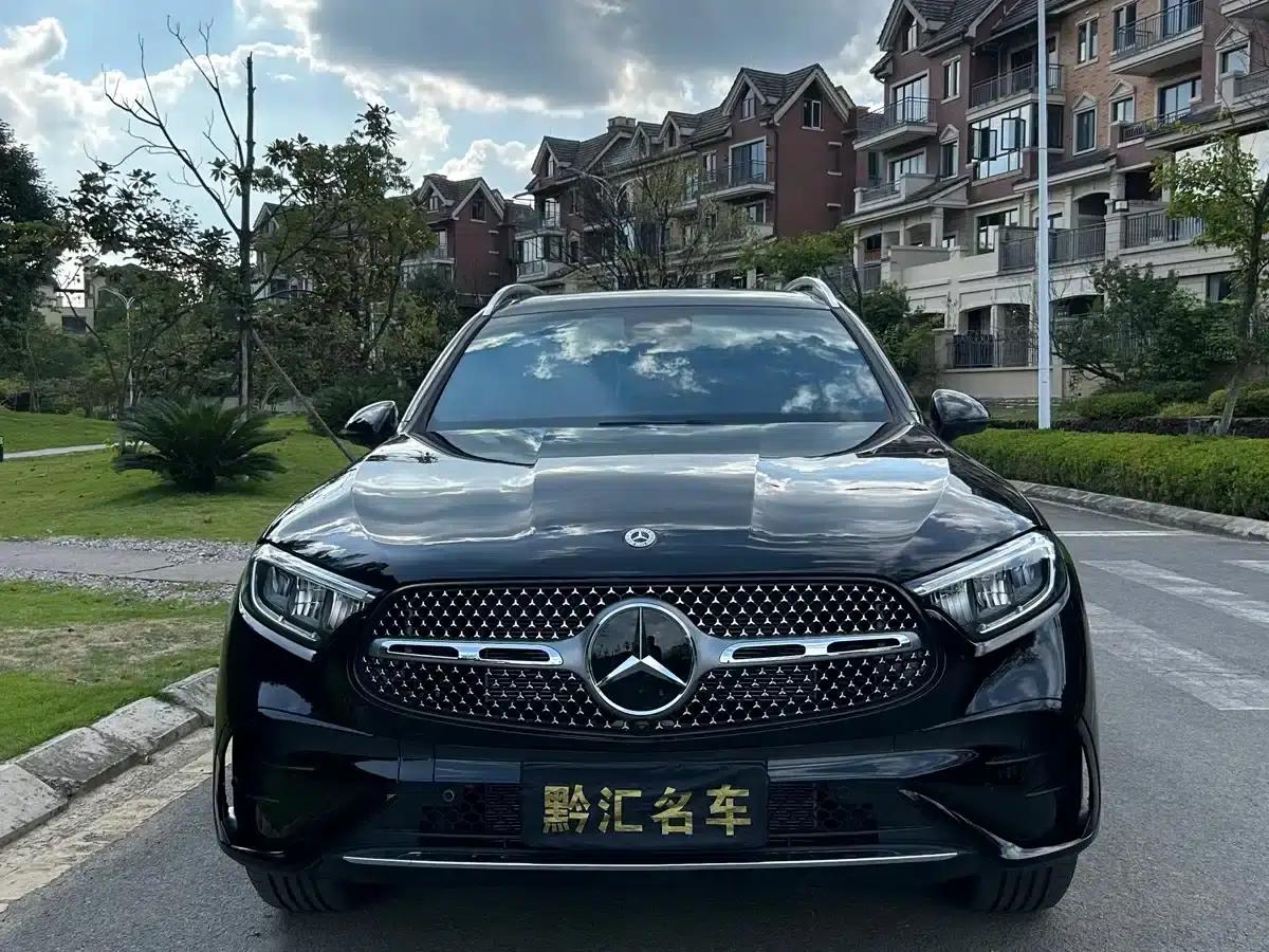 2023 Mercedes-Benz GLC 260 L 4MATIC Dynamic 5-seater — миниатюра 1
