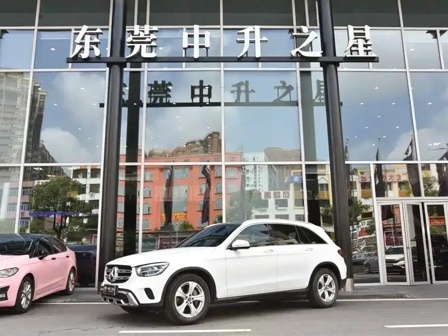 2020 Mercedes-Benz GLC 260 L 4MATIC Dynamic — миниатюра 1
