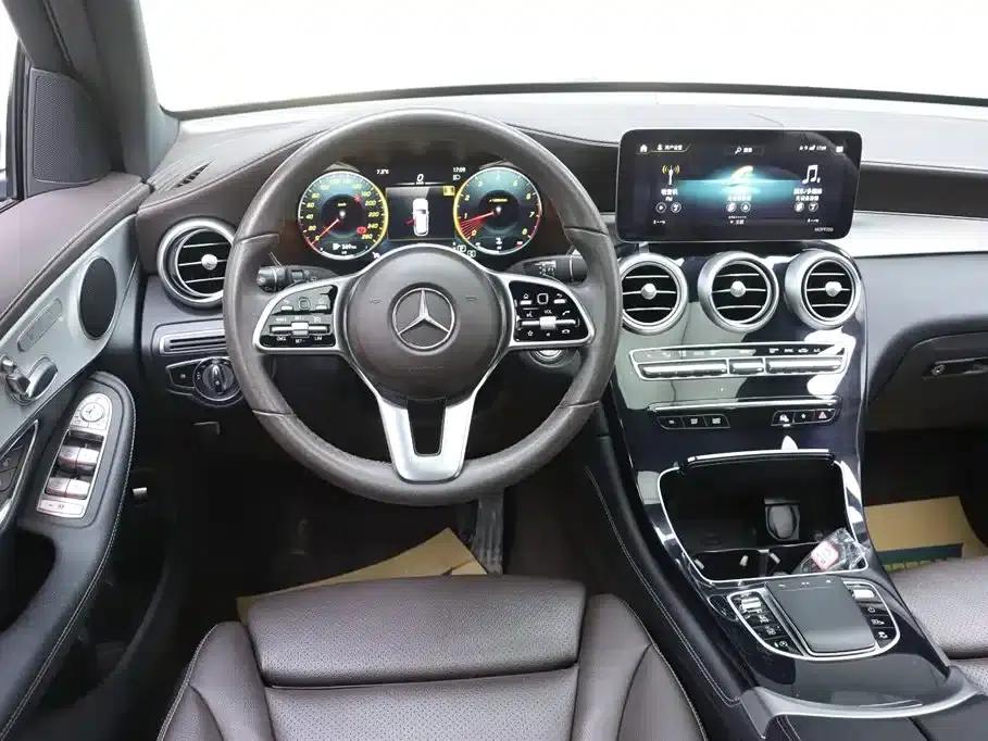 2021 Mercedes-Benz GLC 260 L 4MATIC Dynamic — миниатюра 27
