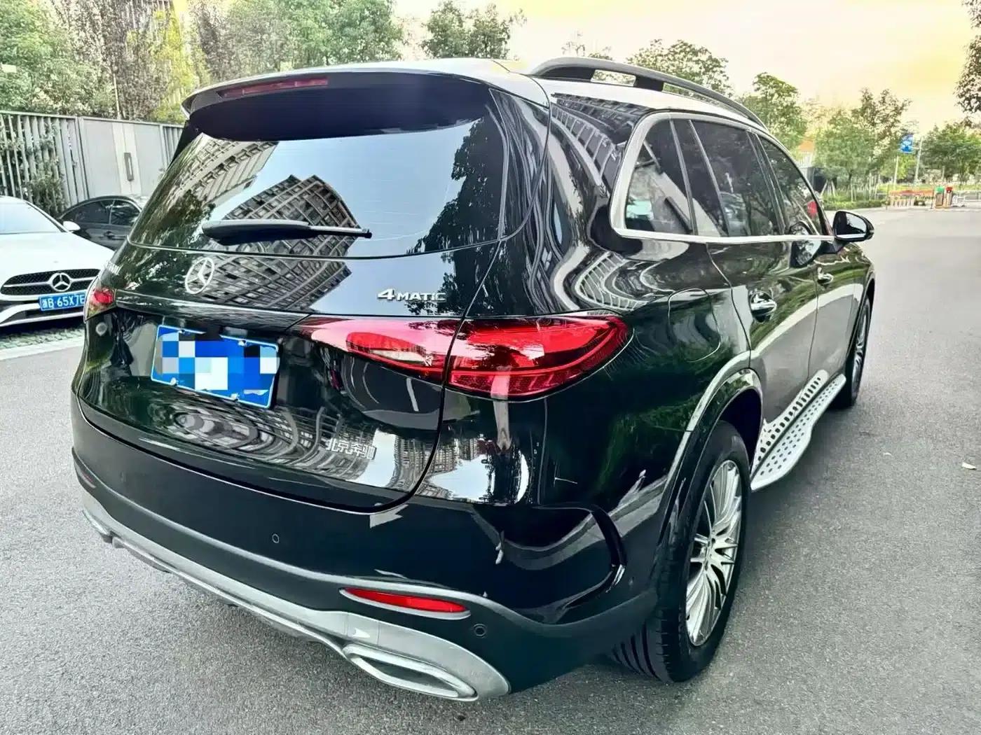 2025 Mercedes-Benz GLC 300 L 4MATIC Dynamic 5-seater — миниатюра 3