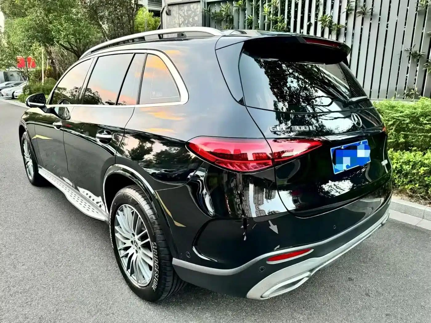 2025 Mercedes-Benz GLC 300 L 4MATIC Dynamic 5-seater — миниатюра 4