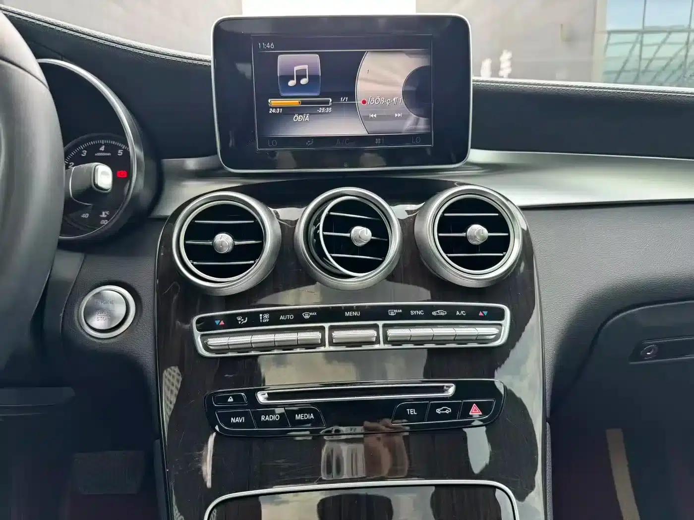 2017 Mercedes-Benz GLC 260 4MATIC Dynamic — миниатюра 13