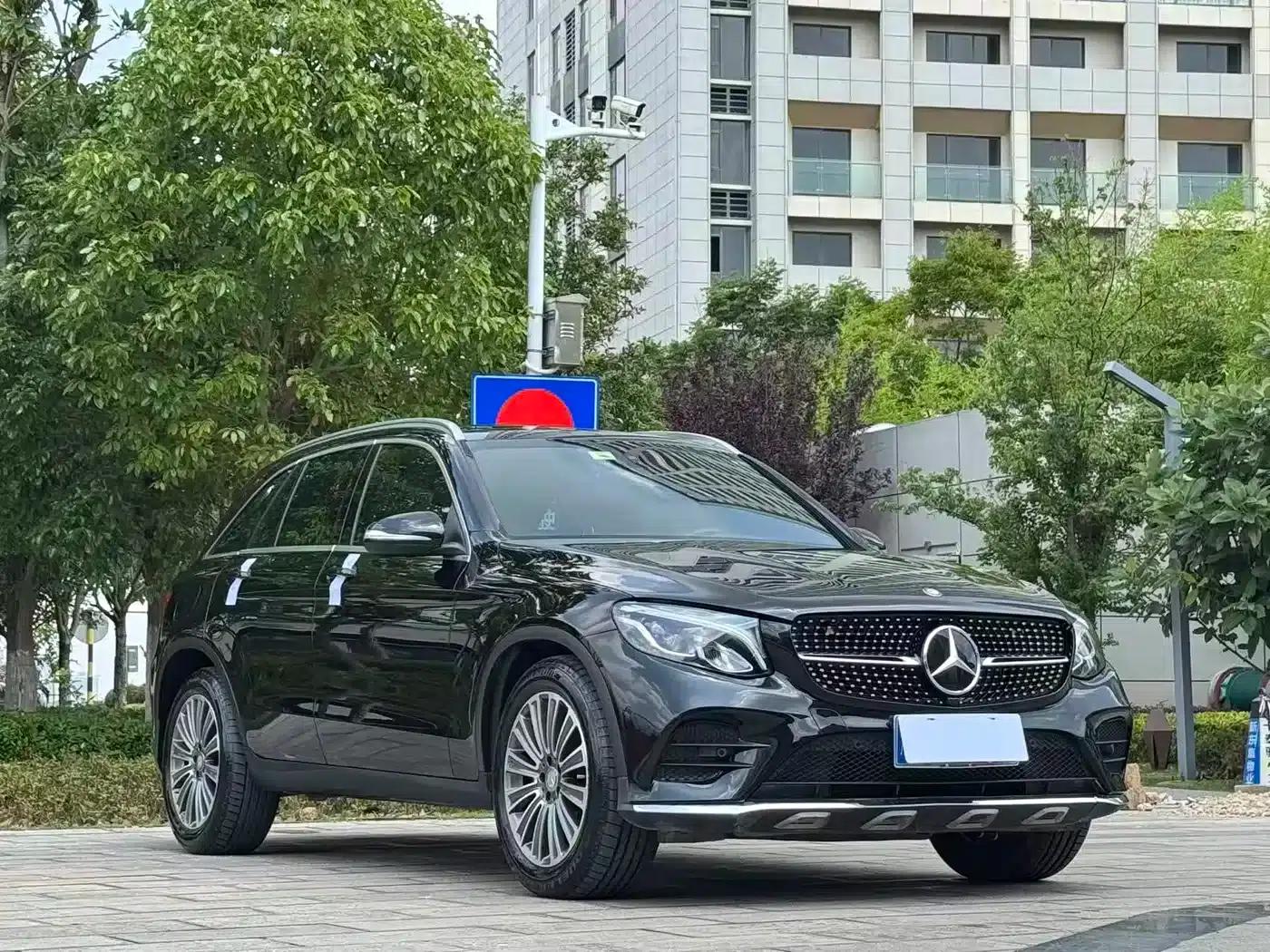 2017 Mercedes-Benz GLC 260 4MATIC Dynamic — миниатюра 3